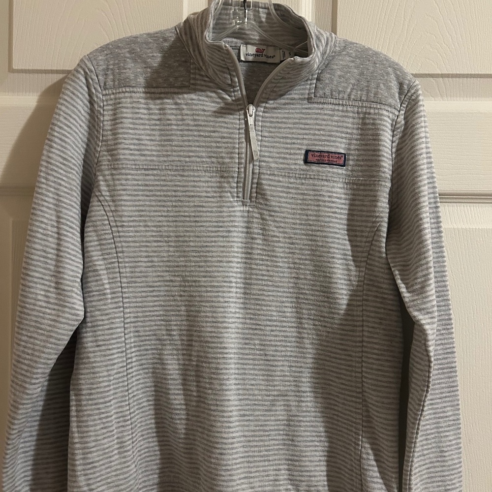 Vineyard Vines stripe gray sweater